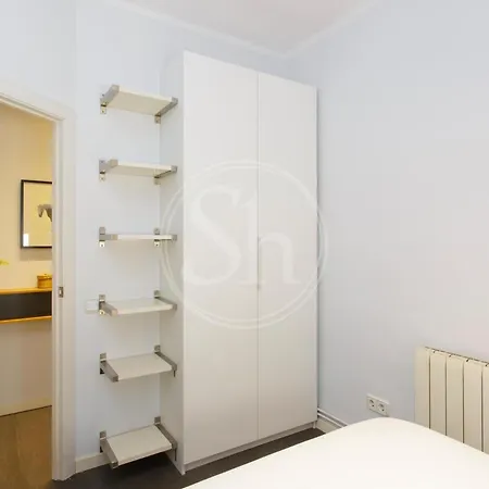 Eixample With Private Terrace Apartment